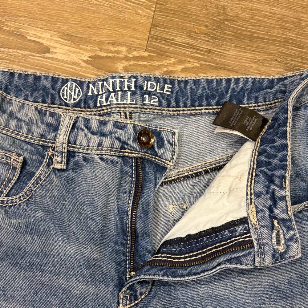 Zumiez Light Blue Straight Leg Jeans with Bird & Floral Embroidery - Picture 7 of 7